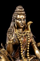 Shiva Figur sitzt auf Nandi
