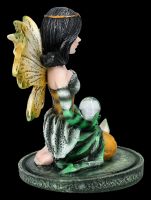 Elfen Figur klein grün - Kirana mit Kristallen