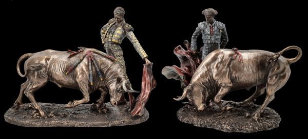 Torero Figurine Set - Matadors at the Bullfight